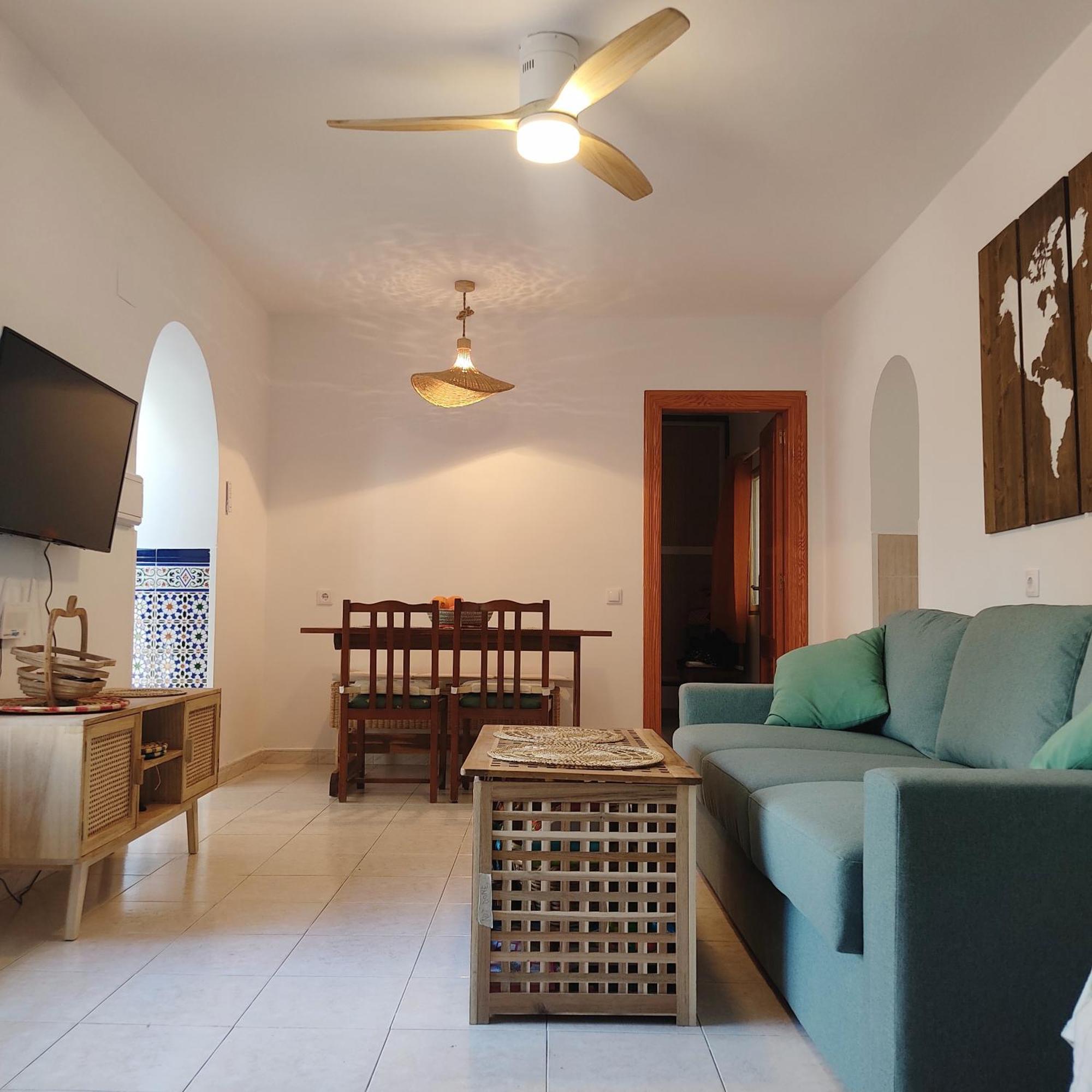 فيلا Acogedora Casa Familiar Con Patio سالوبرينيا المظهر الخارجي الصورة